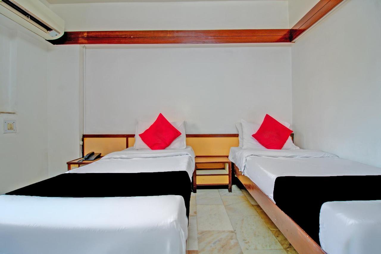 Capital O 76484 Hotel Balwas International Mumbai Dış mekan fotoğraf
